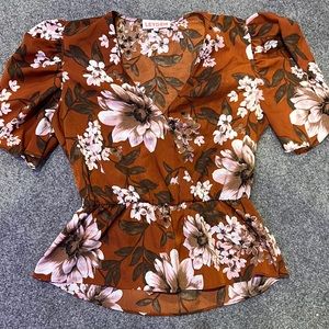 Size: small Brand: LEYDEN Condition: very good barely worn